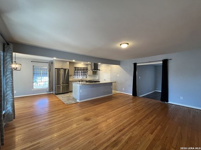 2331 W Magnolia Ave, San Antonio, TX 78201