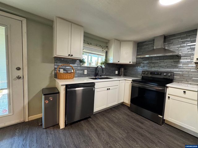 20530 S Highway 99W, Amity, OR 97101