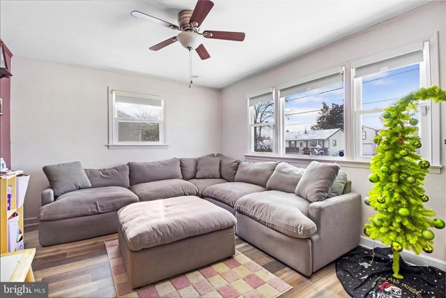 337 MURRAY AVE, Bellmawr, NJ 08031