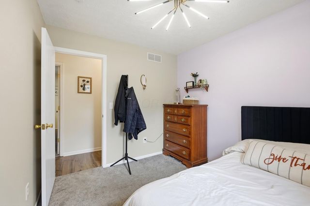 6794 Cowan Street, Dublin, OH 43017