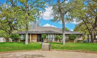 108 E Evans Street, St Jo, TX 76265