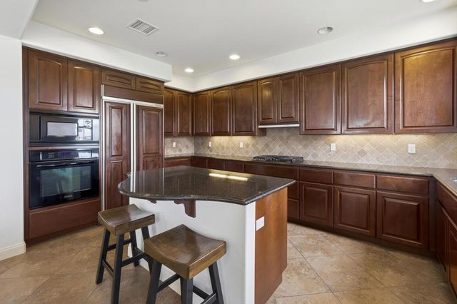 80247 Via Tesoro, La Quinta, CA 92253