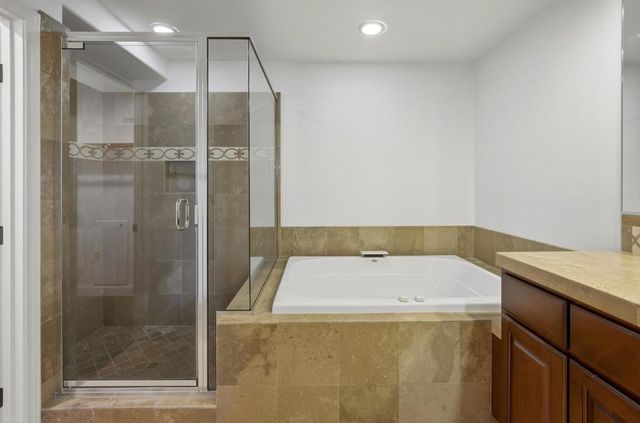 80247 Via Tesoro, La Quinta, CA 92253