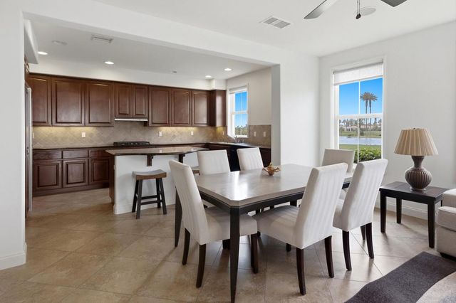 80247 Via Tesoro, La Quinta, CA 92253