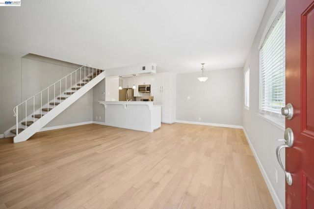 2122 Arroyo Ct 2, Pleasanton, CA 94588