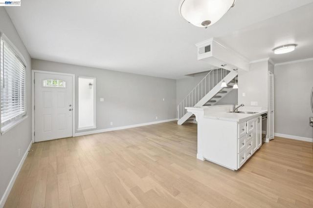 2122 Arroyo Ct 2, Pleasanton, CA 94588