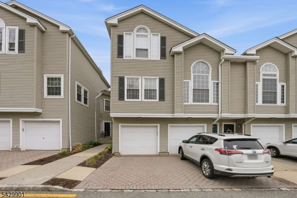 7 Witherspoon Ct 7, Morris Twp., NJ 07960
