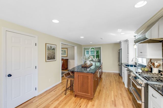 5 Locust Grove, Merrimac, MA 01860