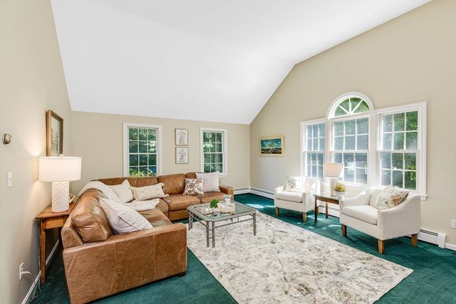 5 Locust Grove, Merrimac, MA 01860