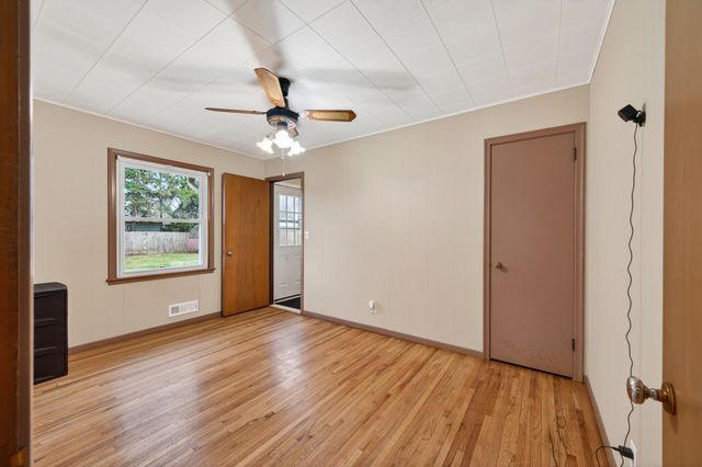 9937 Columbus Avenue S, Bloomington, MN 55420