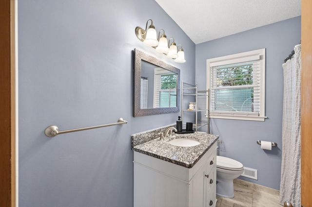 9937 Columbus Avenue S, Bloomington, MN 55420