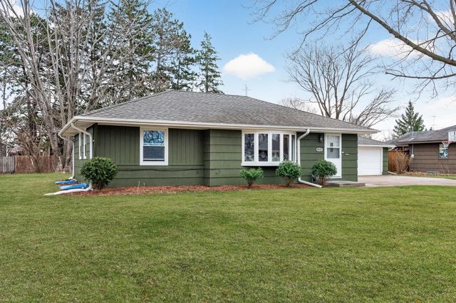 9937 Columbus Avenue S, Bloomington, MN 55420