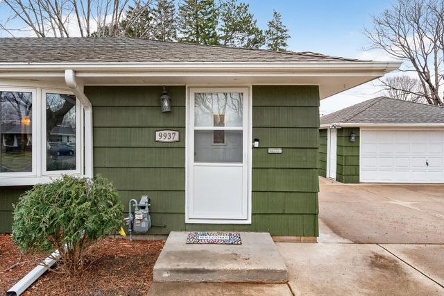 9937 Columbus Avenue S, Bloomington, MN 55420