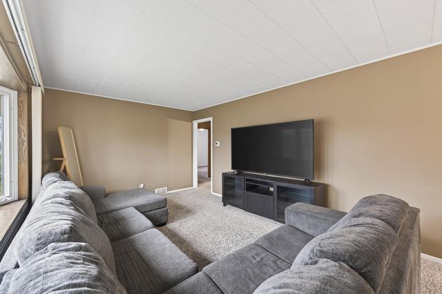 9937 Columbus Avenue S, Bloomington, MN 55420