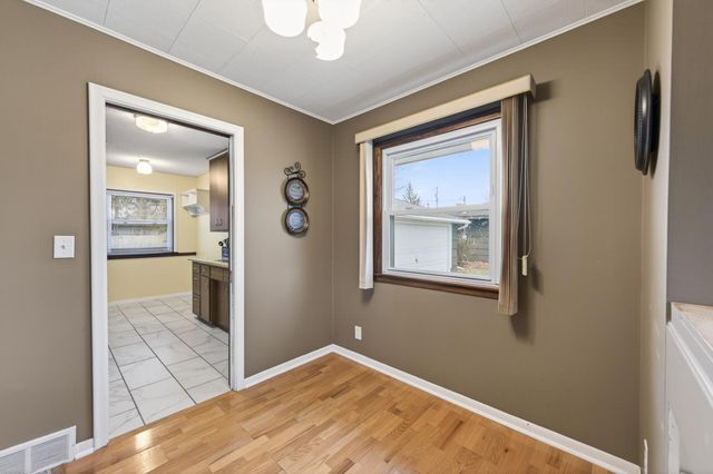 9937 Columbus Avenue S, Bloomington, MN 55420