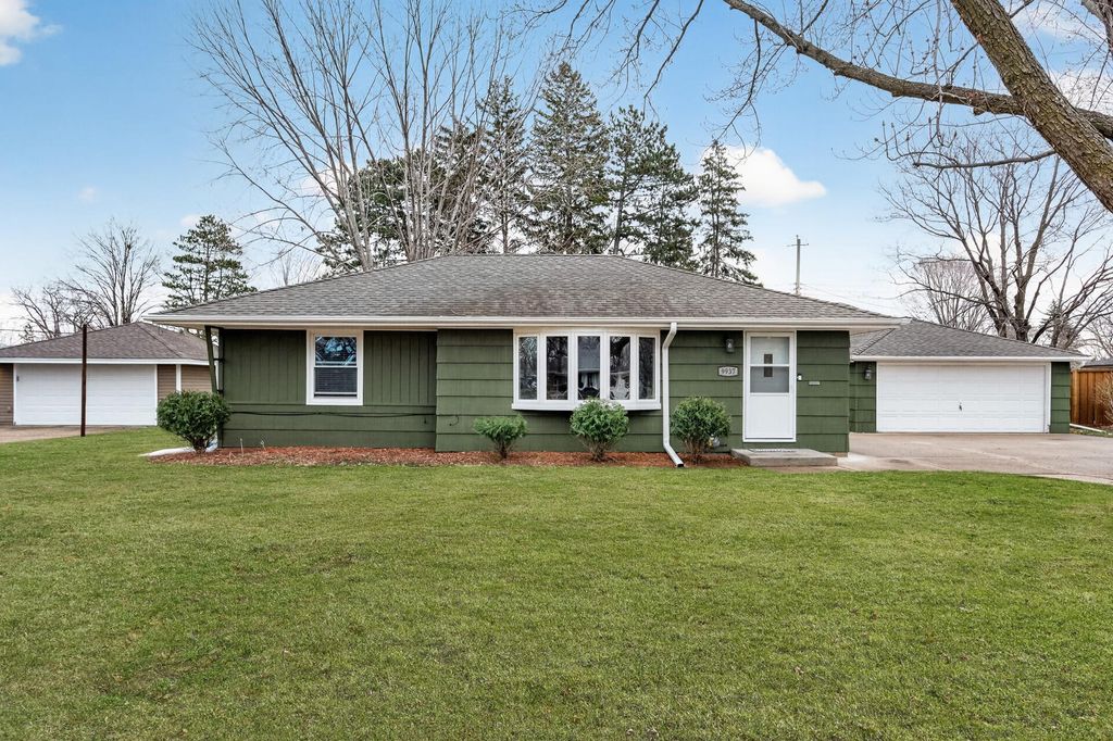 9937 Columbus Avenue S, Bloomington, MN 55420