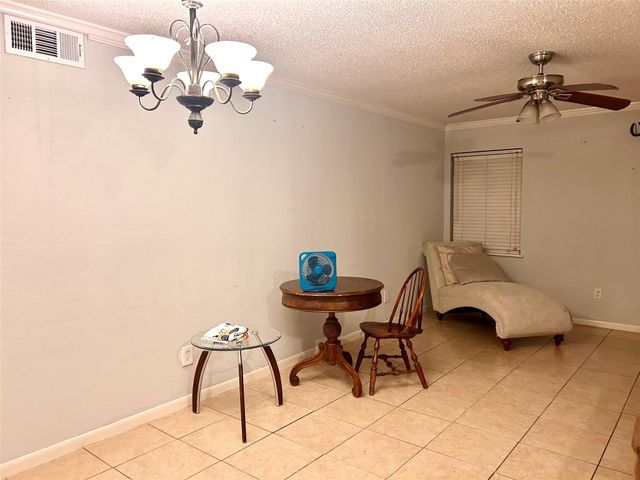 11643 Chimney Rock Road B, Houston, TX 77035