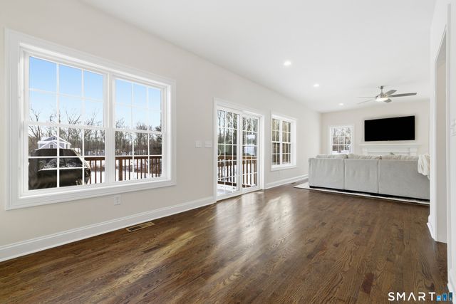 2125 Long Hill Road, Guilford, CT 06437