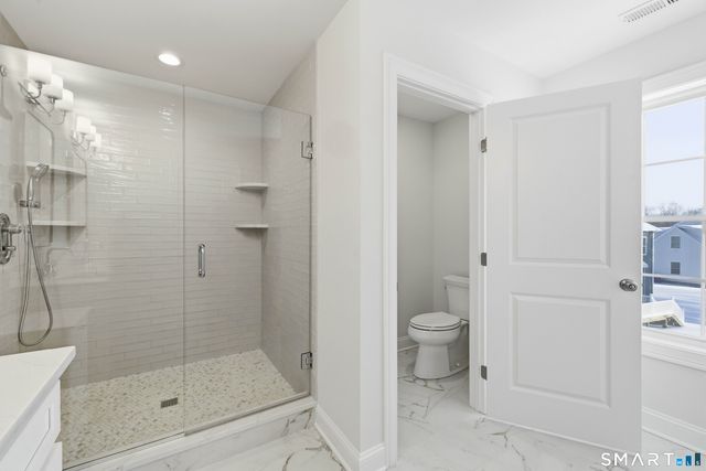 2125 Long Hill Road, Guilford, CT 06437