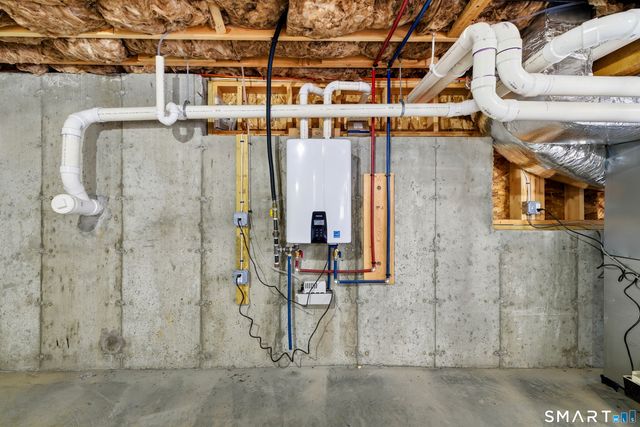 2125 Long Hill Road, Guilford, CT 06437