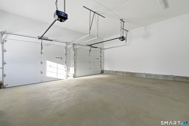 2125 Long Hill Road, Guilford, CT 06437