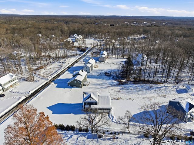 2125 Long Hill Road, Guilford, CT 06437