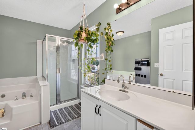 406 Rosehaven Way, Greer, SC 29651