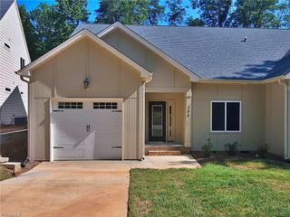 300 Lamplighter Circle, Winston-salem, NC 27104