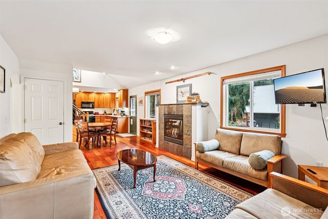 11062 Whistler Lane, Deming, WA 98244