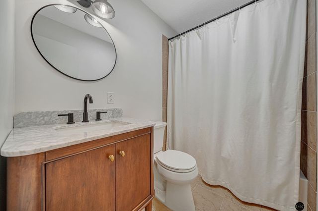 3645 S 17th Street, Lincoln, NE 68502