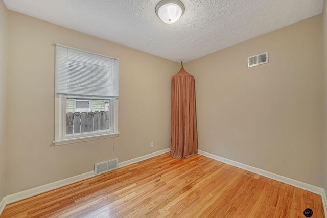 3645 S 17th Street, Lincoln, NE 68502