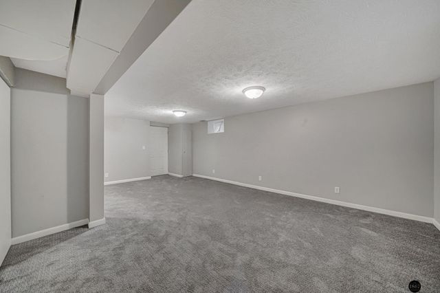 3645 S 17th Street, Lincoln, NE 68502