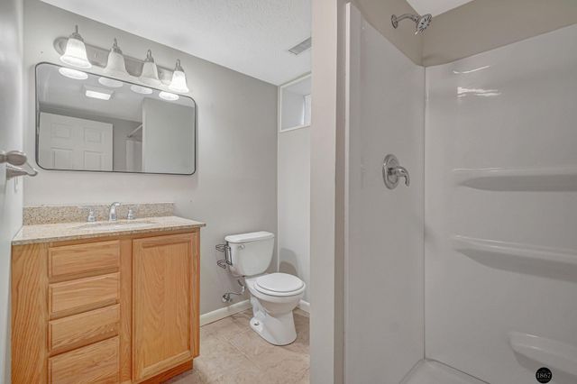 3645 S 17th Street, Lincoln, NE 68502