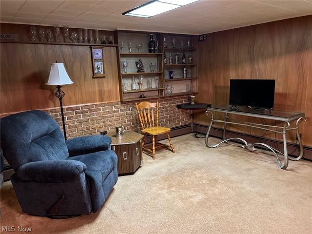 6402 Dora Boulevard, Independence, OH 44131