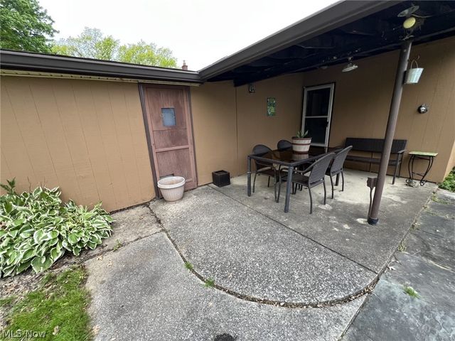 6402 Dora Boulevard, Independence, OH 44131
