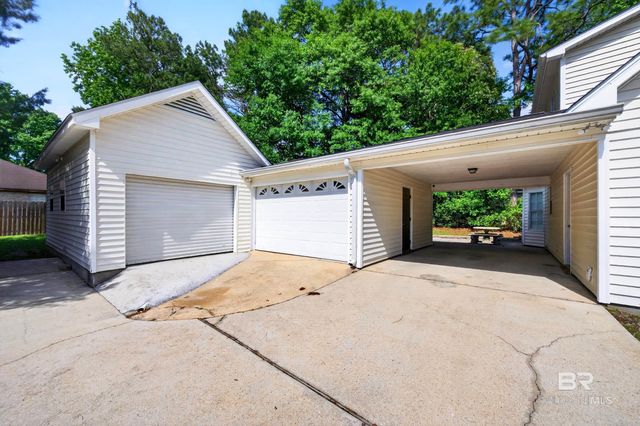 145 Country Club Drive, Daphne, AL 36526