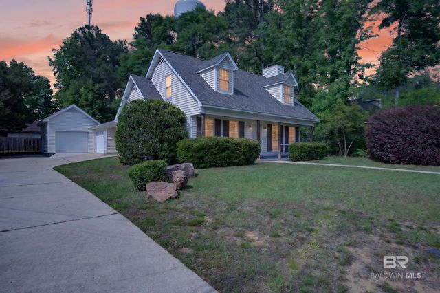 145 Country Club Drive, Daphne, AL 36526