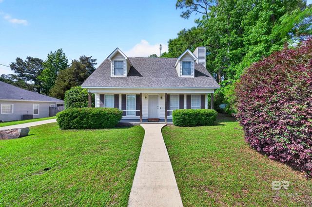 145 Country Club Drive, Daphne, AL 36526
