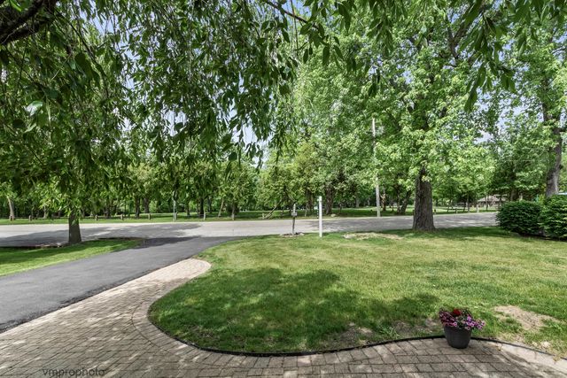 33338 N Sears Boulevard, Grayslake, IL 60030