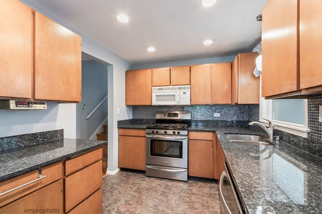 33338 N Sears Boulevard, Grayslake, IL 60030