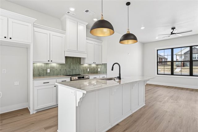 6811 Fir Street, Fort Smith, AR 72916