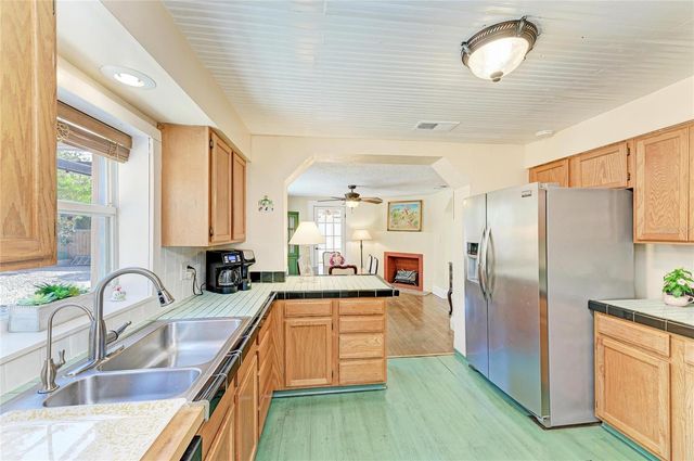 401 27TH STREET W, Bradenton, FL 34205