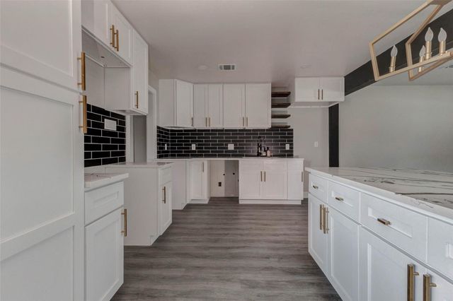 511 Wagers St, Conroe, TX 77301