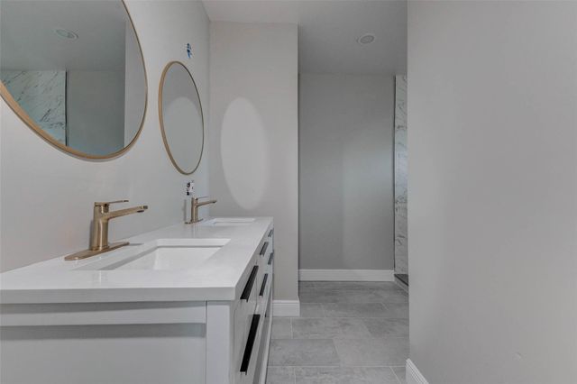 511 Wagers St, Conroe, TX 77301