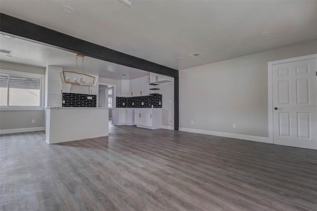 511 Wagers St, Conroe, TX 77301