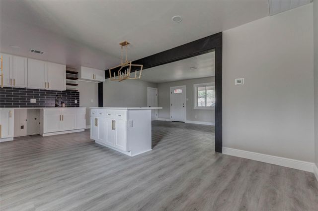 511 Wagers St, Conroe, TX 77301