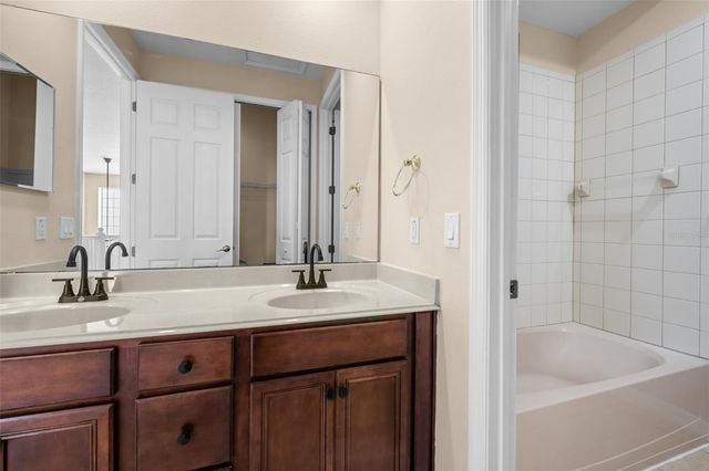 2017 GOLD SPRING COVE, Kissimmee, FL 34743