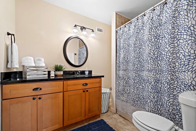 401 Lazy River Lane, Mont Belvieu, TX 77523