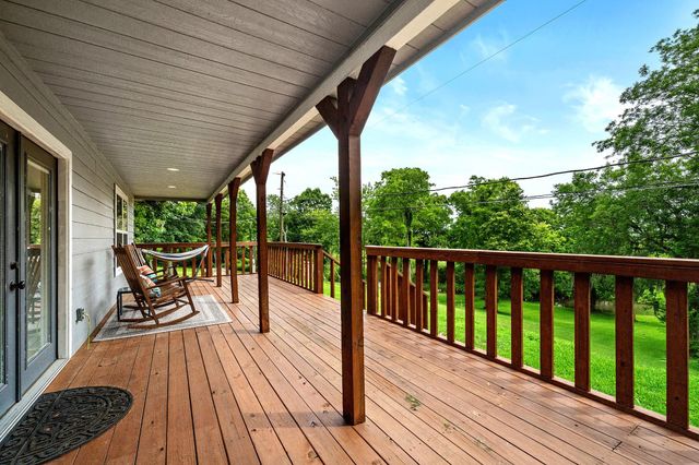 401 Lazy River Lane, Mont Belvieu, TX 77523