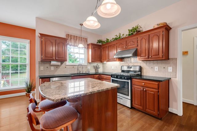 9474 Foothills Dr, Brentwood, TN 37027